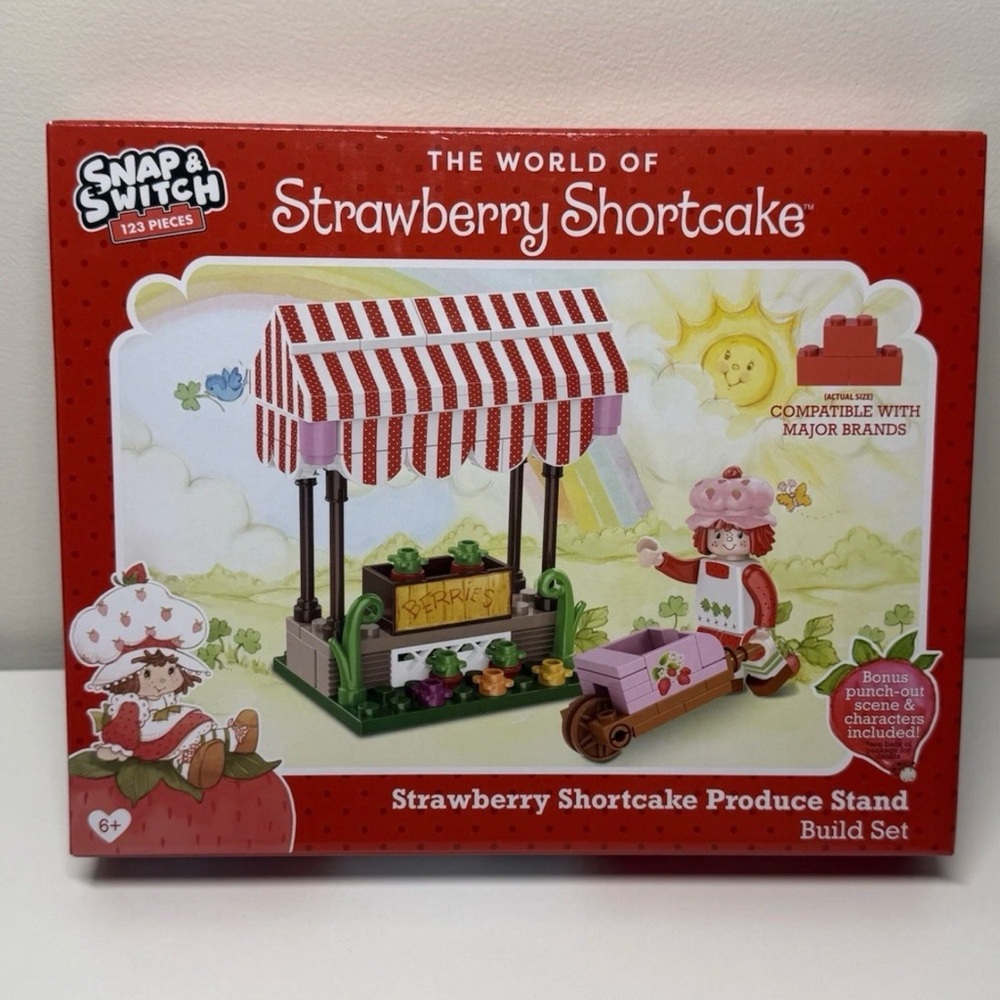 Strawberry Shortcake Produce Stand Snap&Switch Construction Set 123 Pieces